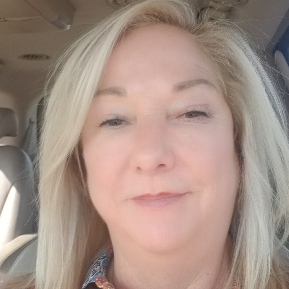 Meet your Posher, Linda